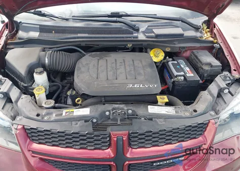 2018 Dodge Grand Caravan Gt z USA, uszkodzony, nr VIN 2C4RDGEG5JR345316